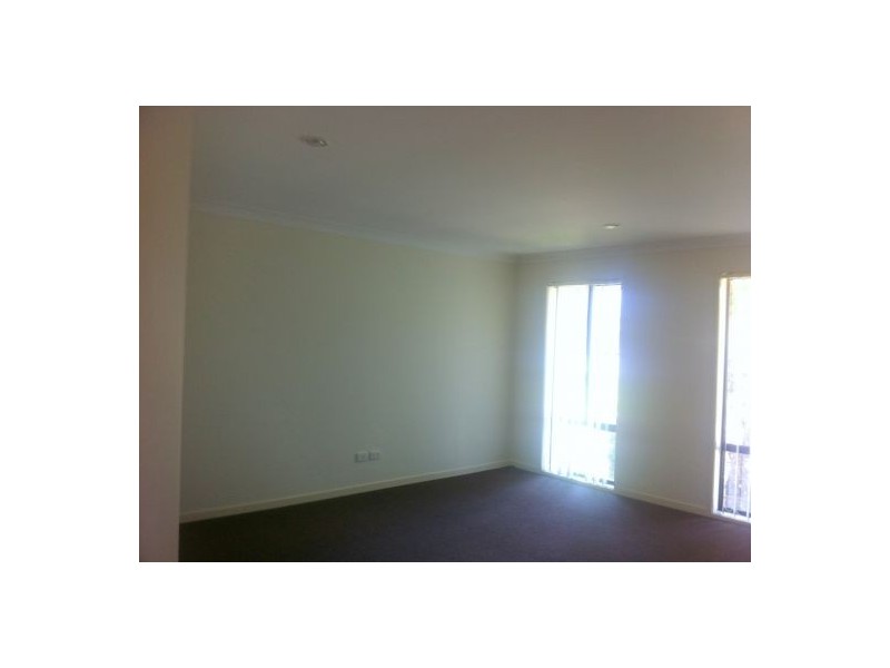 19 Eeles Drive, Morayfield QLD 4506