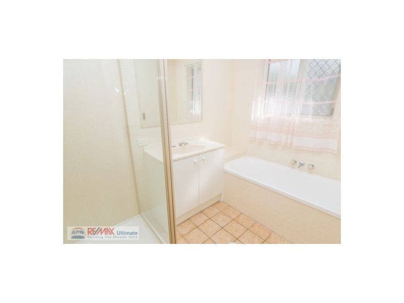 22 Columbia Drive, Beachmere QLD 4510