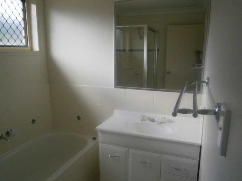 Unit A 16 Adonis Court, Rothwell QLD 4022