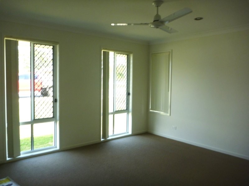 30 Bangalow Street, Morayfield QLD 4506