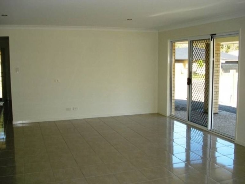 2 Kentia Court, Morayfield QLD 4506