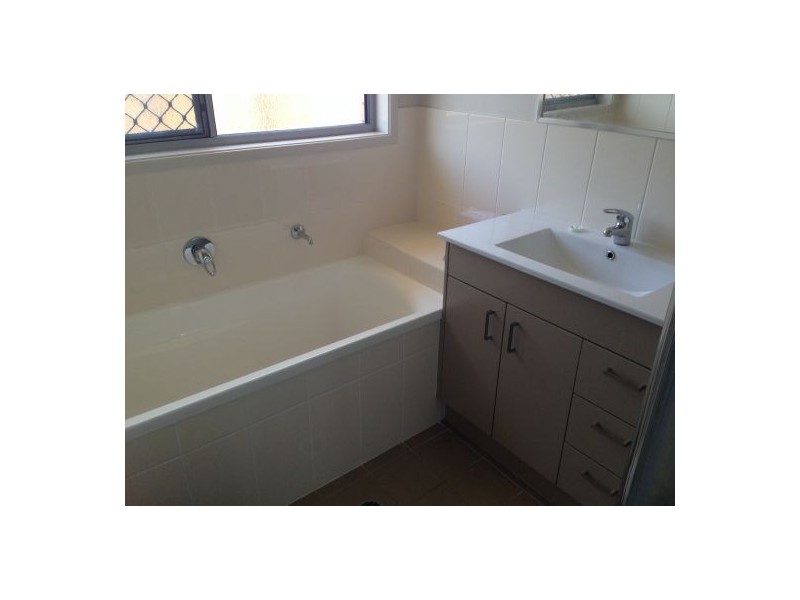 16 Basalt Street, Caboolture QLD 4510