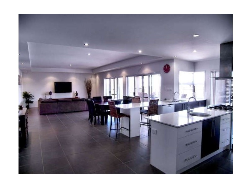 15 Geneva Crescent, Narangba QLD 4504