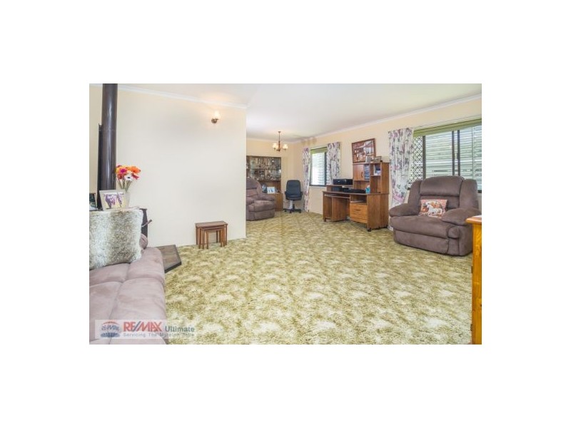 4 Patrick Street, Beachmere QLD 4510