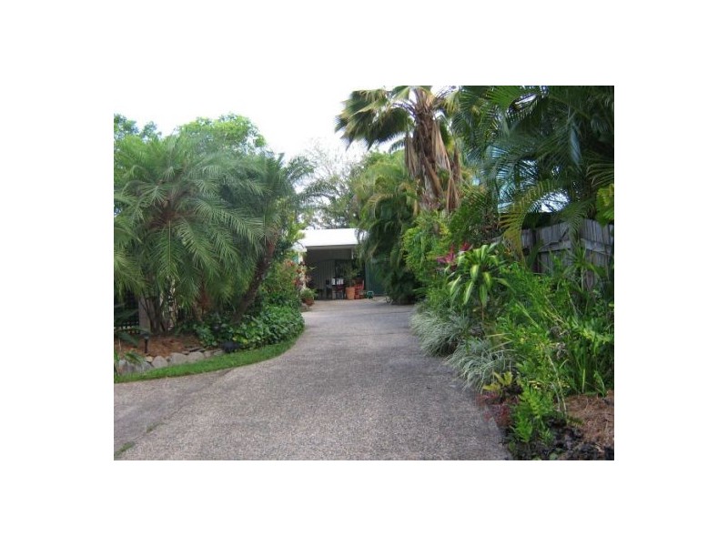 2/49 Albatross Street, Kewarra Beach QLD 4879