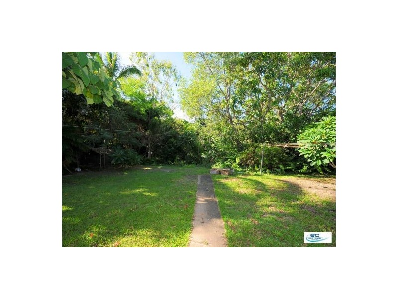 344 Torquay Terrace, Torquay QLD 4655