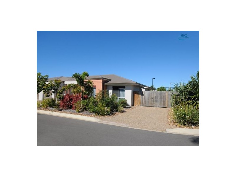 20/230 Pulgul Street, Urangan QLD 4655