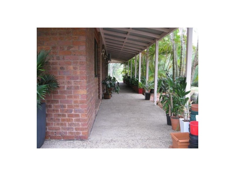 25 Raintree Avenue, Burrum Heads QLD 4659
