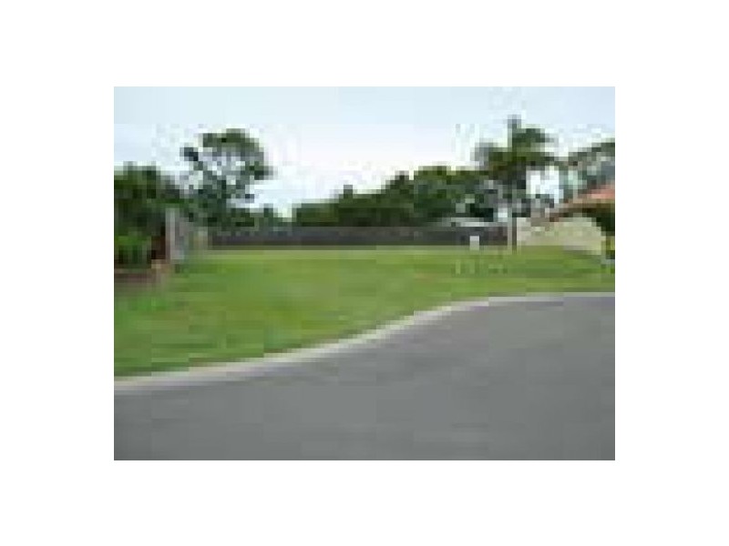 44 Harrison Circuit, Urangan QLD 4655