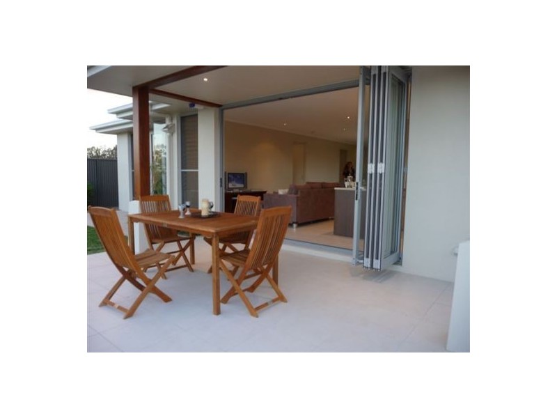 17 Harmony Avenue, Urraween QLD 4655