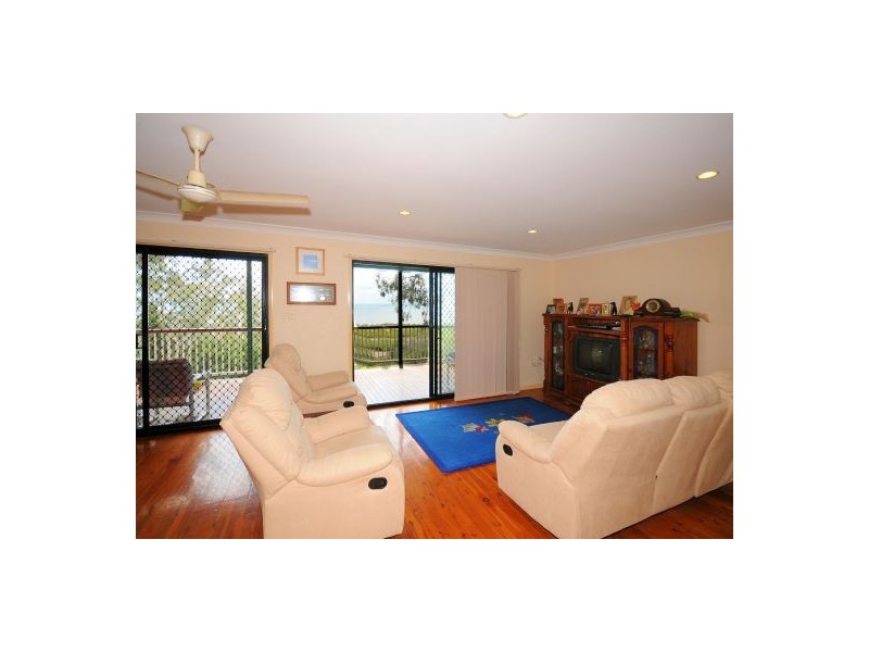 2 Ferris Avenue, River Heads QLD 4655