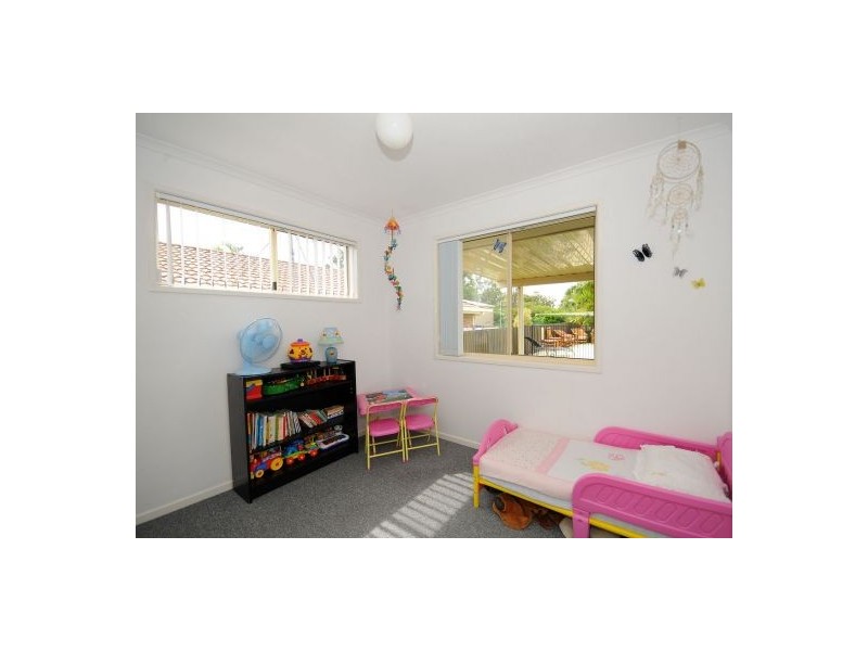 5 Vanda Street, Urangan QLD 4655