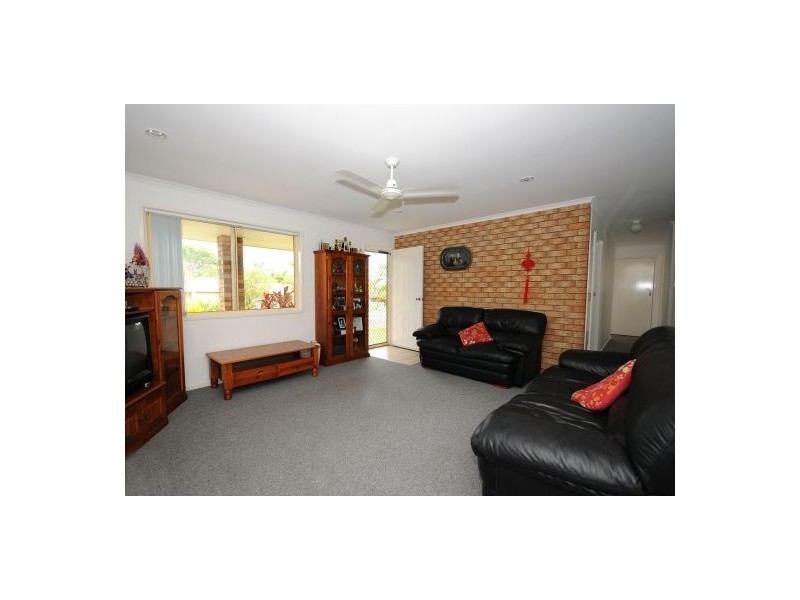 5 Vanda Street, Urangan QLD 4655