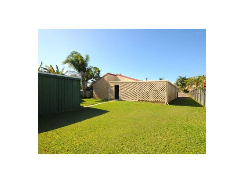 41 Hansen Street, Urangan QLD 4655