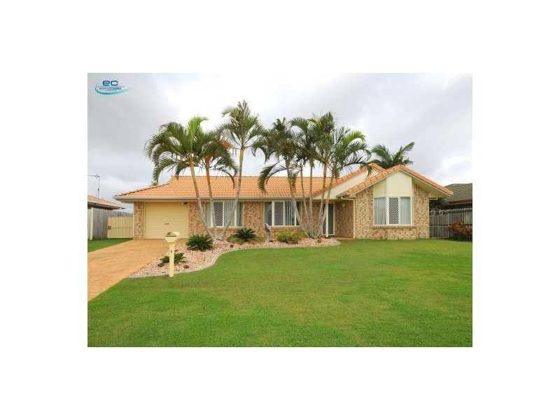 6 Satinay Street, Urangan QLD 4655