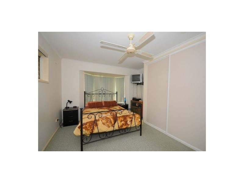 6 Satinay Street, Urangan QLD 4655