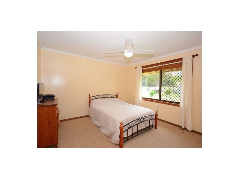 21 BEACON ROAD, Booral QLD 4655