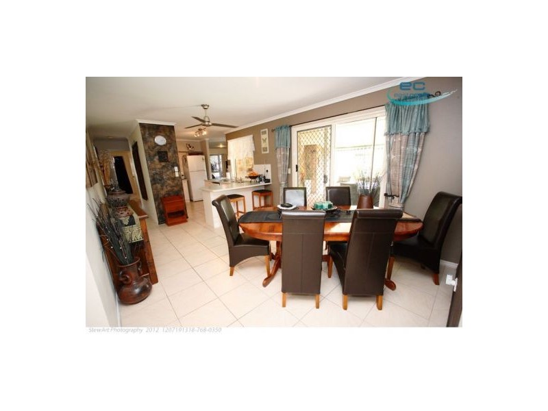 17 Cathy Place, Torquay QLD 4655