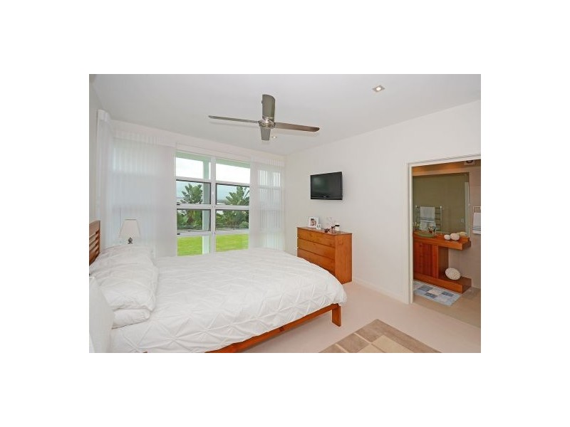 10 Ariadne Street, River Heads QLD 4655