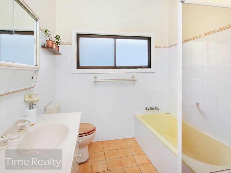 14 Dean St, Strathfield South NSW 2136