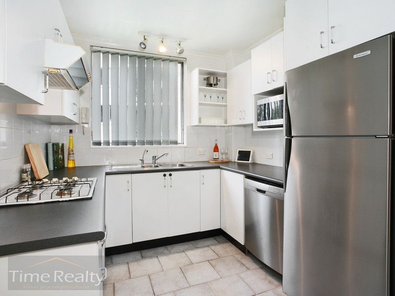 2/12 Bortfield Drv, Chiswick NSW 2046