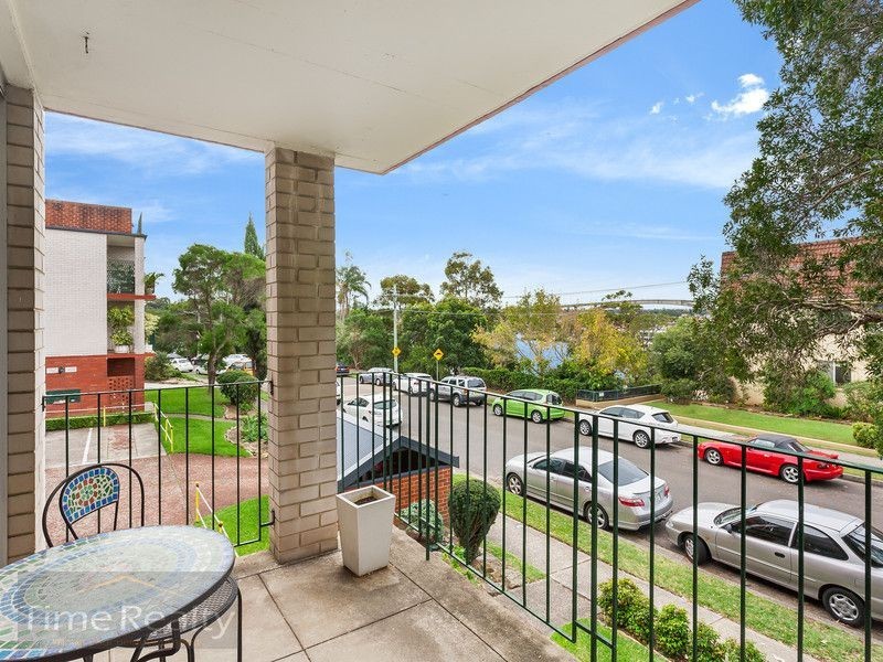2/12 Bortfield Drv, Chiswick NSW 2046