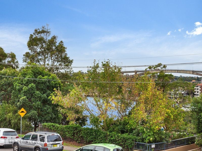 2/12 Bortfield Drv, Chiswick NSW 2046