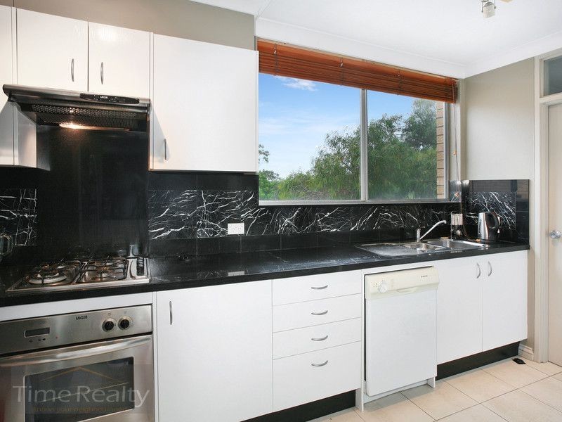 8/13 Bortfield Drv, Chiswick NSW 2046