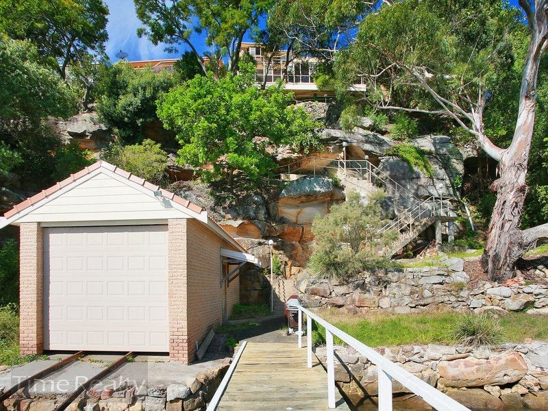 225 Stuart St, Blakehurst NSW 2221