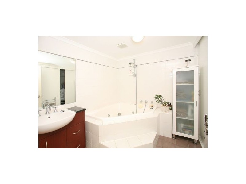 2/69 Bertram St, Mortlake NSW 2137