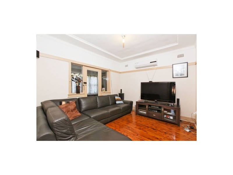 2a  Lamrock Ave, Russell Lea NSW 2046