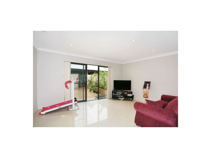 4/54 Underwood Rd, Homebush NSW 2140