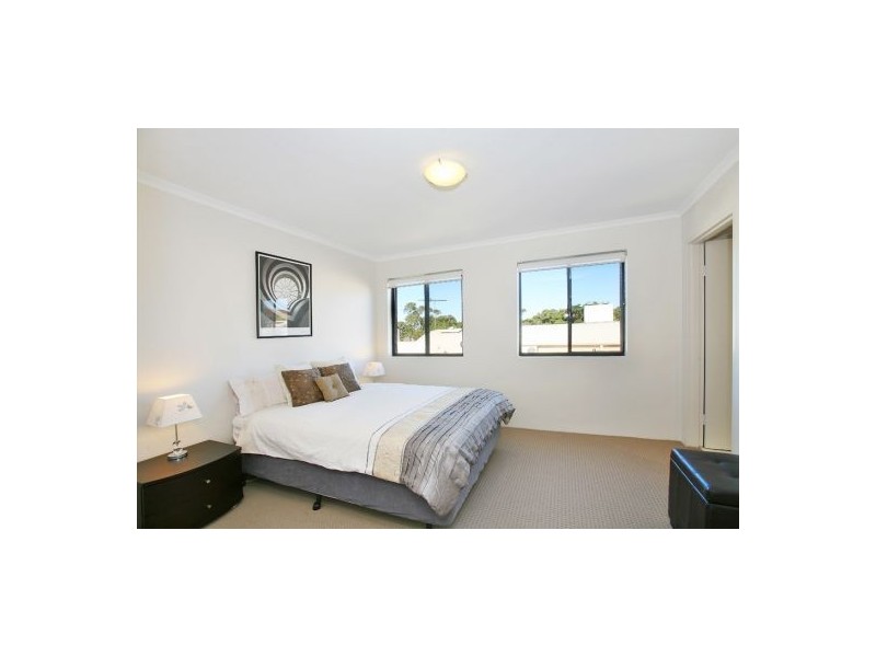 5/1a  Montrose Rd (Abbotsford), Five Dock NSW 2046