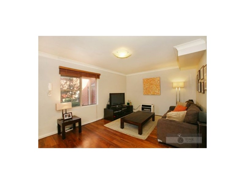 4/2 Barnstaple Lane, Five Dock NSW 2046