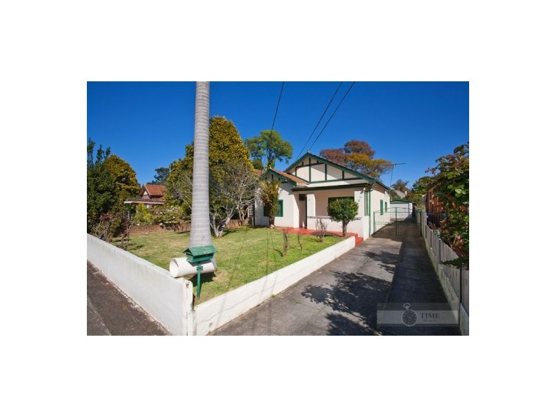 25 Lang St, Croydon NSW 2132