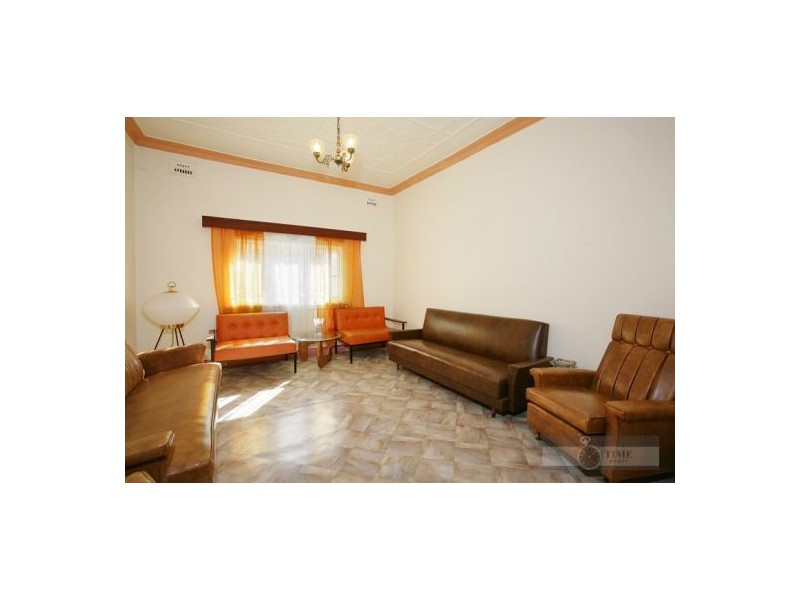 25 Lang St, Croydon NSW 2132