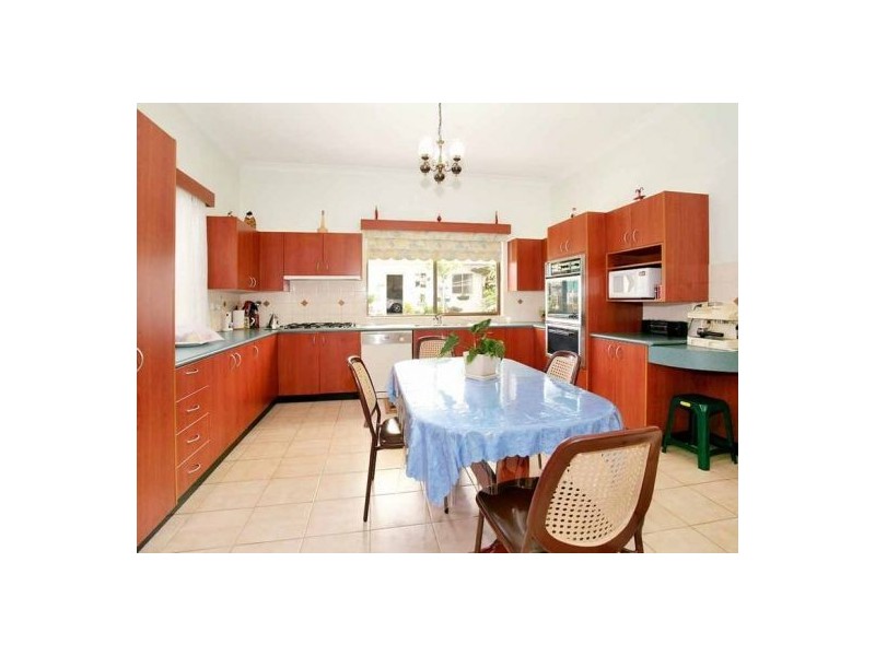 2 Collingwood Ave, Cabarita NSW 2137