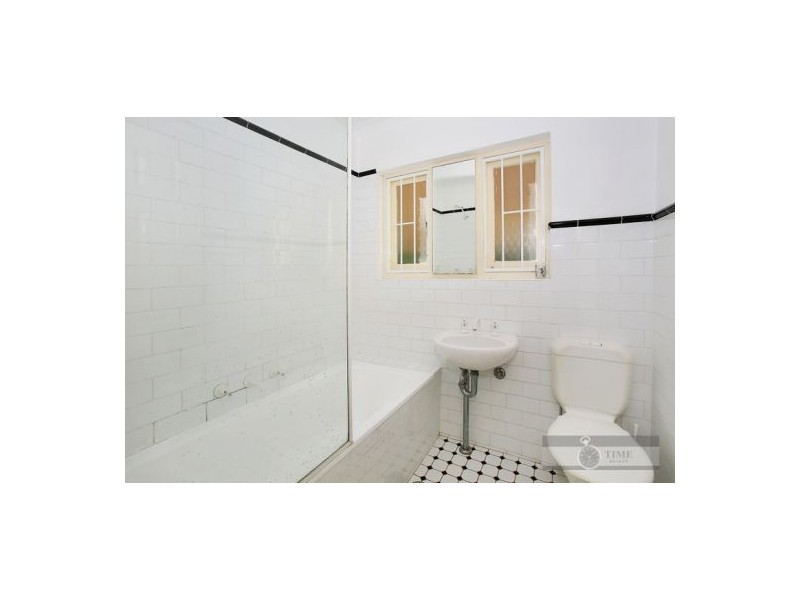 2/95 Charlotte St, Ashfield NSW 2131