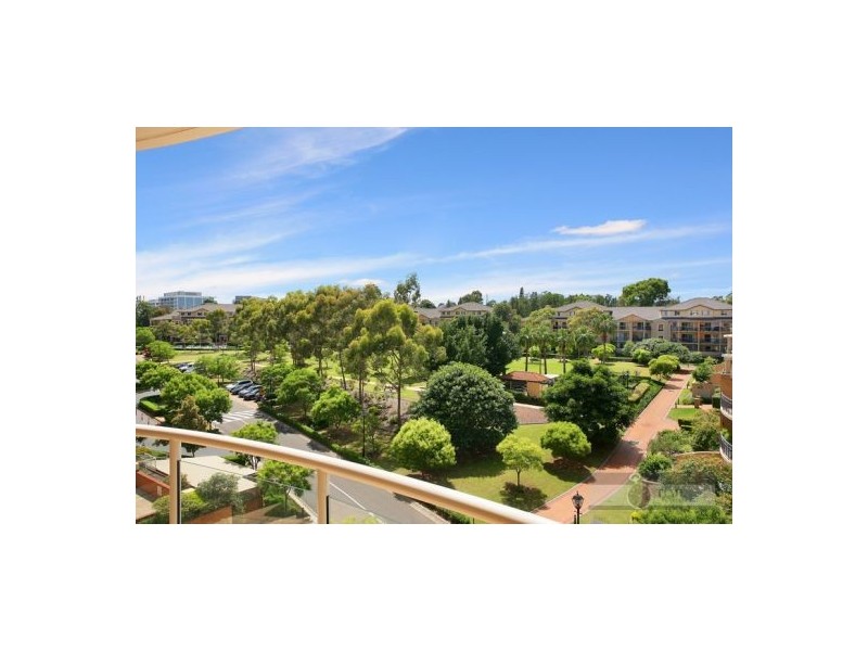 401/4 Wentworth Drive, Liberty Grove NSW 2138