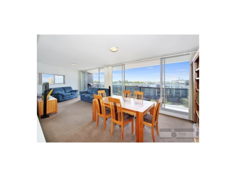 60/2  Hutchinson Walk, Zetland NSW 2017