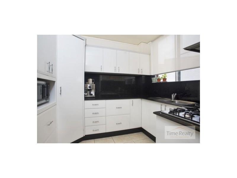 12/8 Bortfield Drv, Chiswick NSW 2046