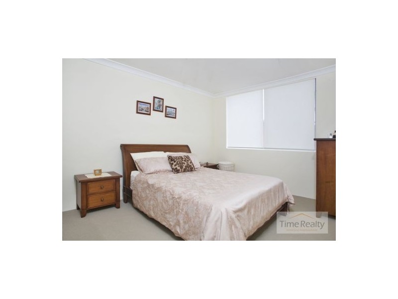 12/8 Bortfield Drv, Chiswick NSW 2046
