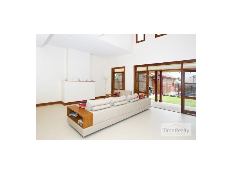 29 Gloucester St, Concord NSW 2137