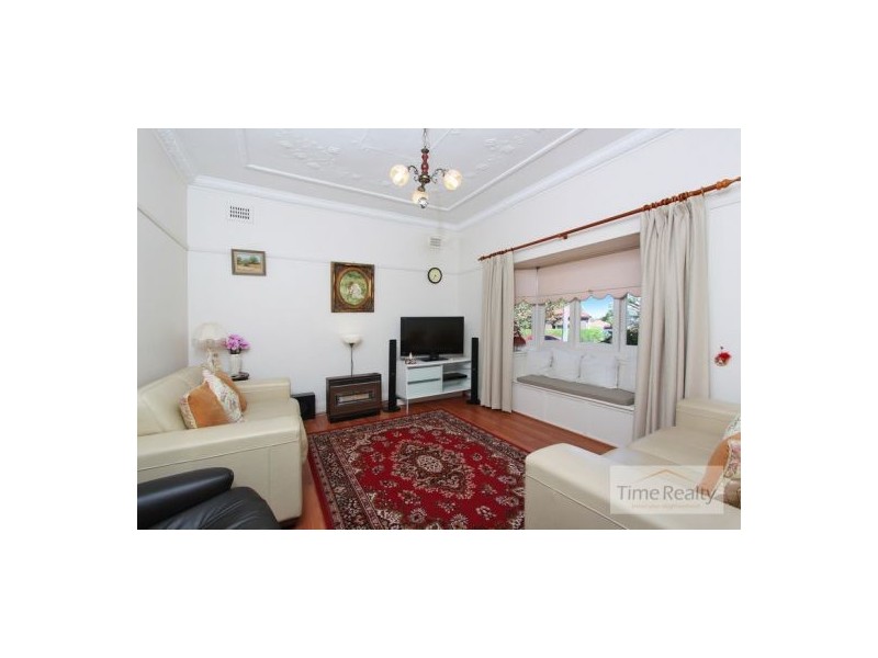 3 Alice Ave, Russell Lea NSW 2046