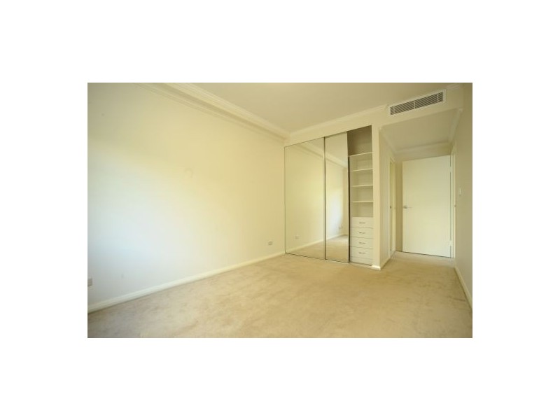 124/2 Dolphin Close, Chiswick NSW 2046