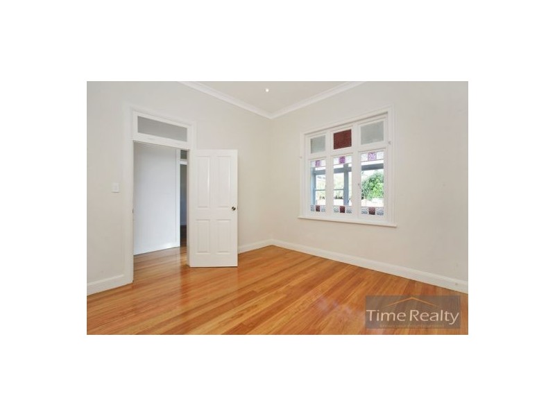 135 Victoria Rd, Gladesville NSW 2111