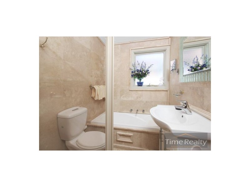 20 Cumberland Rd, Greystanes NSW 2145