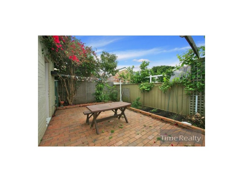 17 Petersham Rd, Marrickville NSW 2204