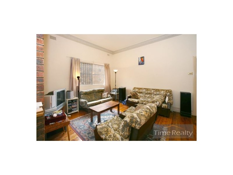 17 Petersham Rd, Marrickville NSW 2204