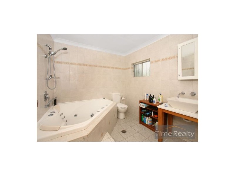 17 Petersham Rd, Marrickville NSW 2204